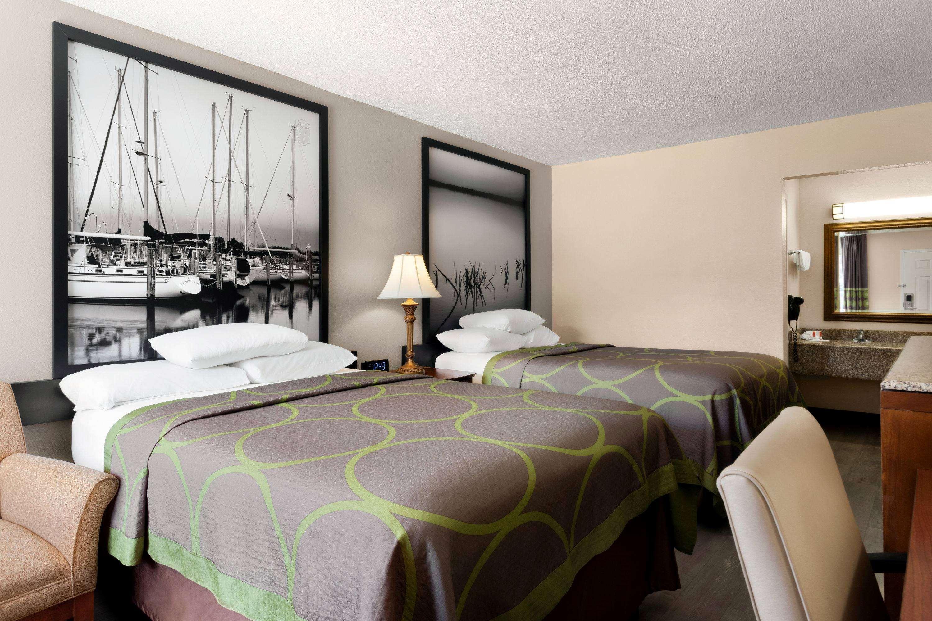 Super 8 By Wyndham Gulfport Biloxi Airport Motell Exteriör bild