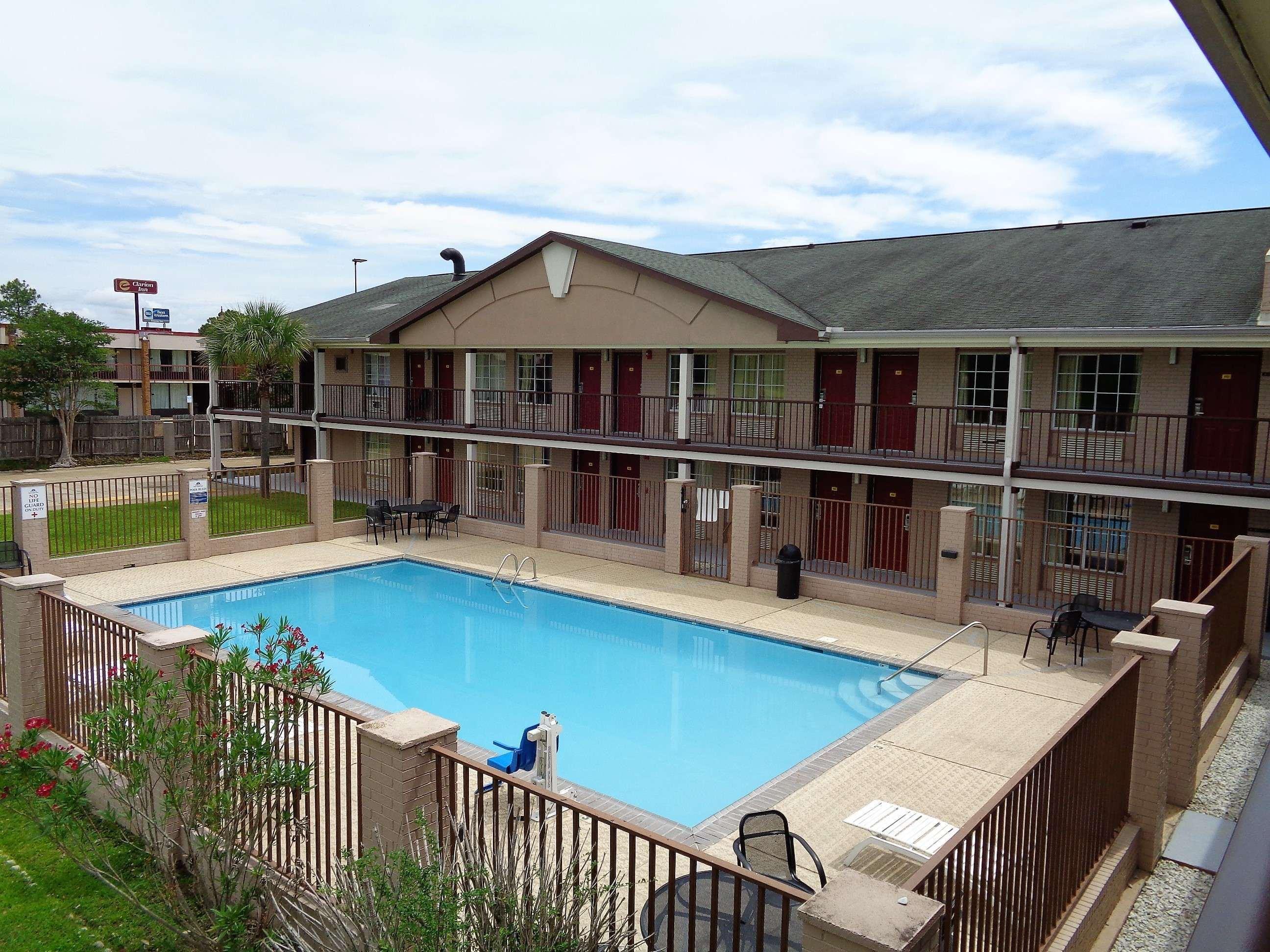 Super 8 By Wyndham Gulfport Biloxi Airport Motell Exteriör bild