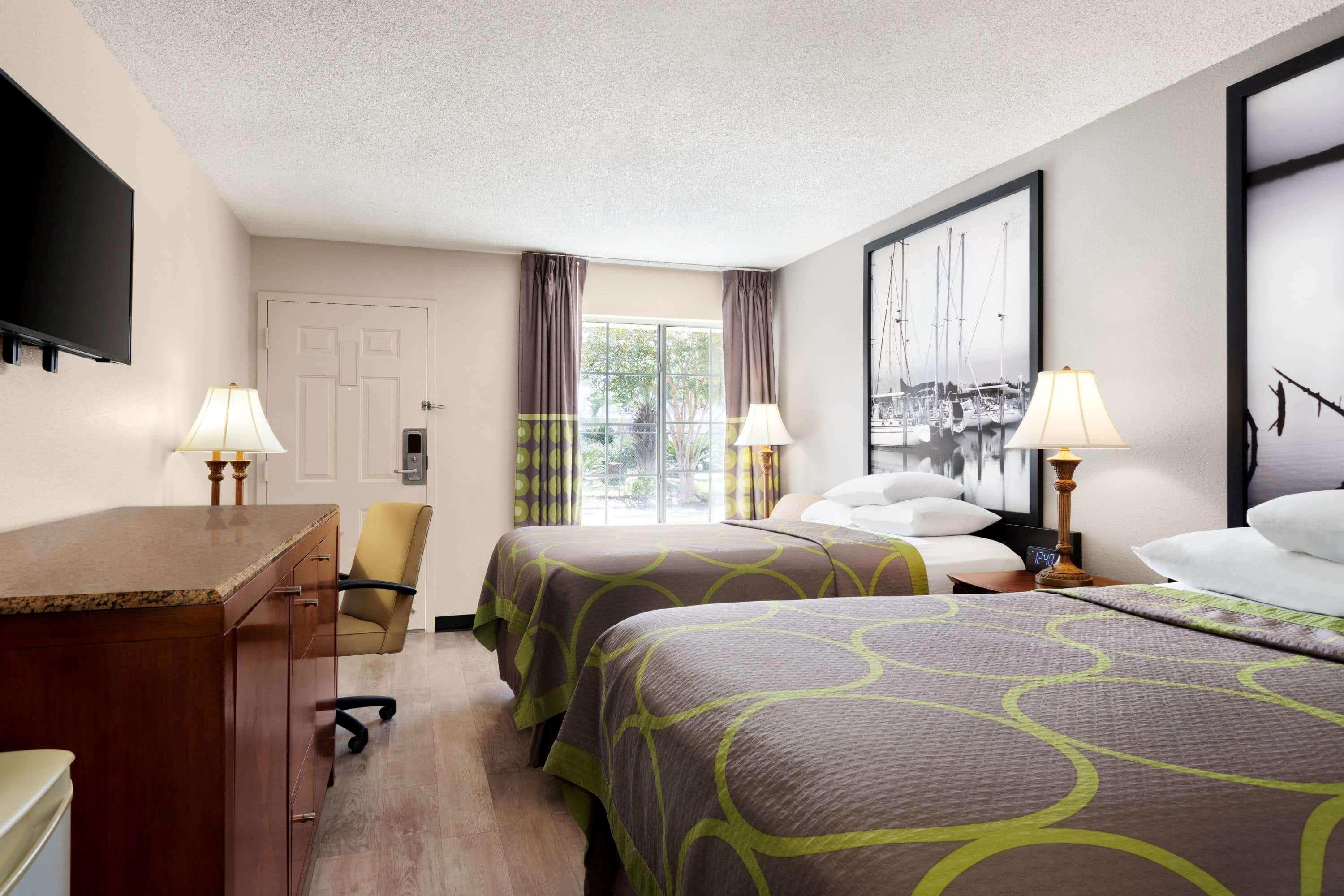 Super 8 By Wyndham Gulfport Biloxi Airport Motell Exteriör bild