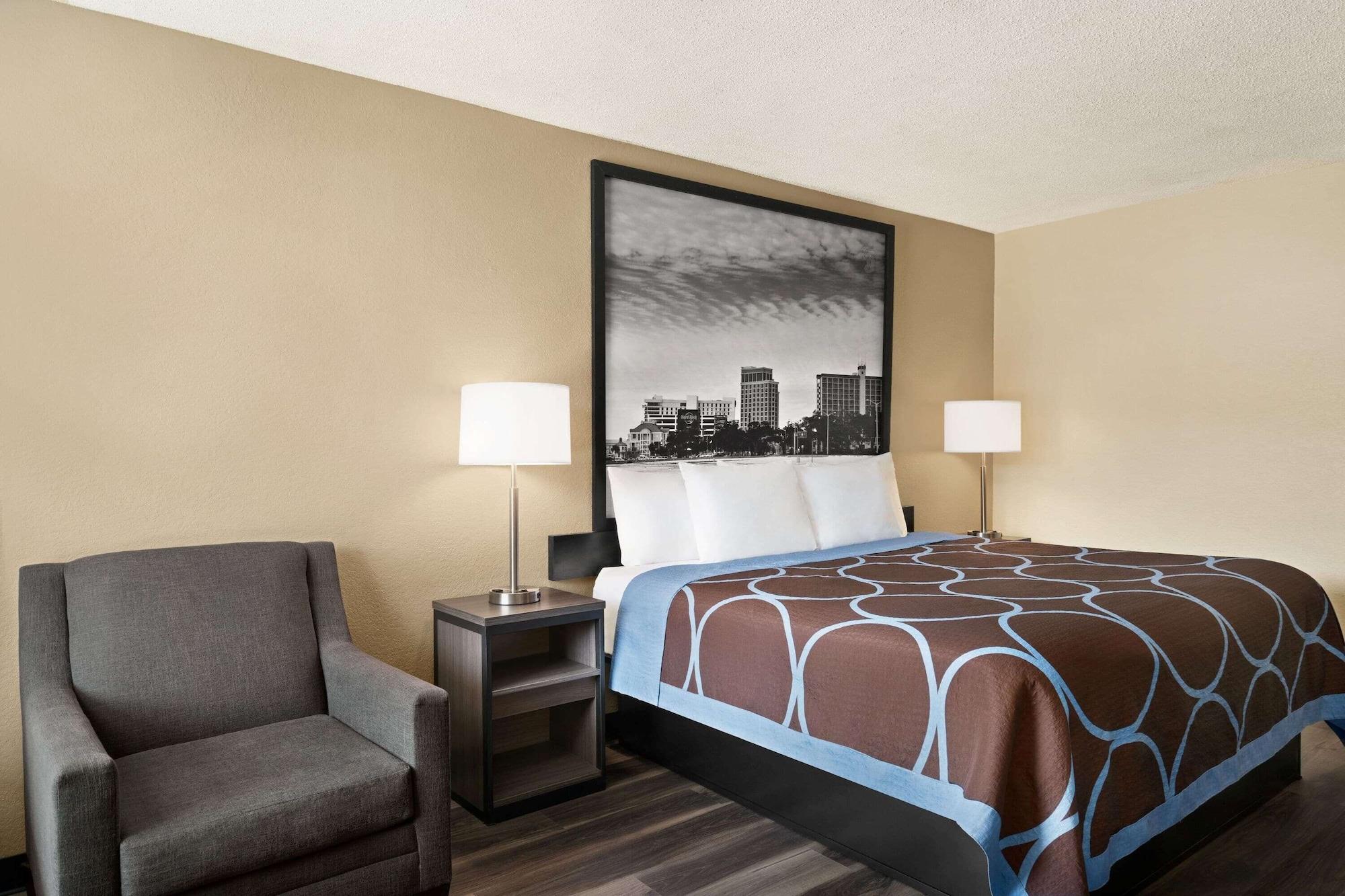 Super 8 By Wyndham Gulfport Biloxi Airport Motell Exteriör bild